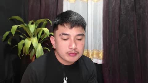 _superhotlatino_ online show from 04/23/26, 03:25