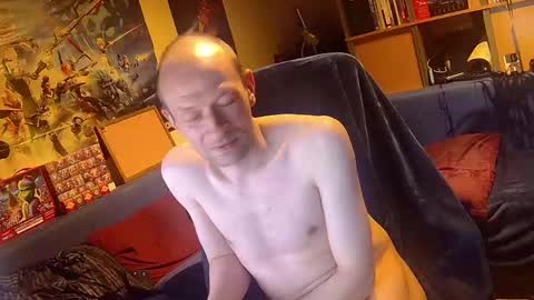 Snapshot of _svenerd_____ chatting on 04/25/26, 12:02 _svenerd_____ online show from 04/25/26, 12:02