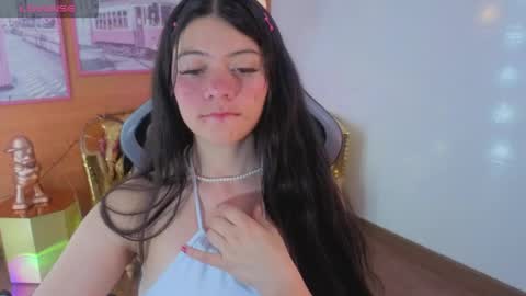 Snapshot of _sweet_abby_t chatting on 05/06/26, 01:27 ABBIGAIL online show from 05/06/26, 01:27