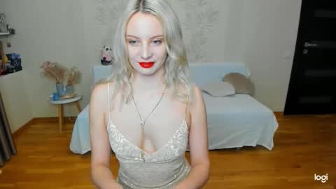 Marie online show from 09/23/25, 02:09