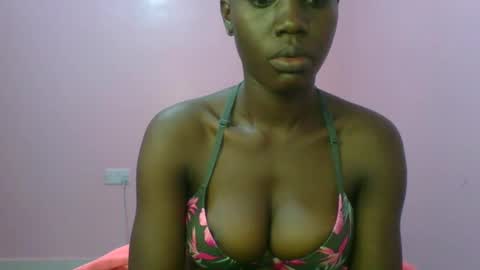 Snapshot of _sweet_gabriella chatting on 02/17/25, 05:04 Gabriella online show from 02/17/25, 05:04