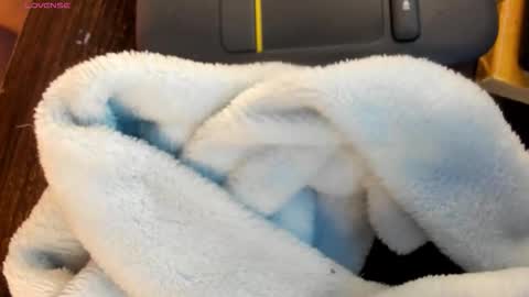 sweet online show from 09/28/25, 03:01