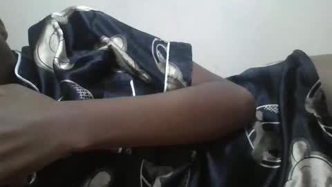 Snapshot of _sweetebony_r chatting on 03/01/26, 08:11 _sweetebony_r online show from 03/01/26, 08:11