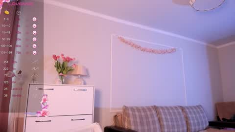 Snapshot of _sweetiemary_ chatting on 03/11/26, 03:23 _sweetiemary_ online show from 03/11/26, 03:23