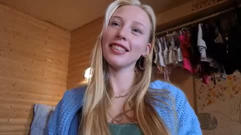 _sweetsky_ online show from 03/15/26, 10:10