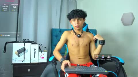 Snapshot of _taylor_black chatting on 09/10/25, 01:38 Taylor online show from 09/10/25, 01:38