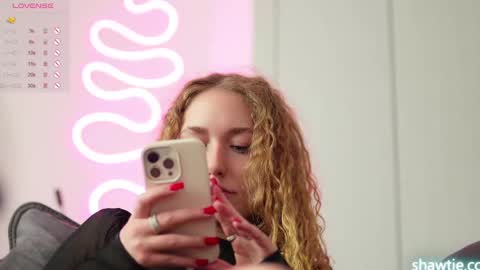 Taylor online show from 01/14/25, 07:06