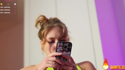 Taylor online show from 11/17/25, 06:41