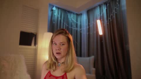 Annie online show from 03/09/26, 02:48