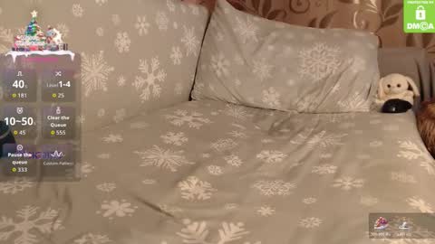 Mia online show from 01/11/26, 02:27