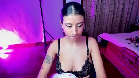 Snapshot of _the_dark_side_of_the_moon_ chatting on 07/19/26, 10:24 _the_dark_side_of_the_moon_ online show from 07/19/26, 10:24