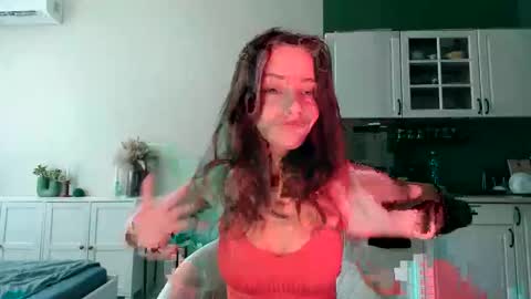 Mia online show from 03/19/26, 02:43