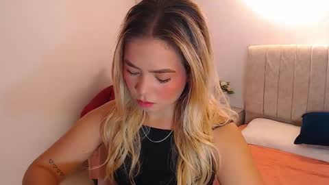 Snapshot of _tiffany1 chatting on 02/01/26, 06:06 _tiffany1 online show from 02/01/26, 06:06