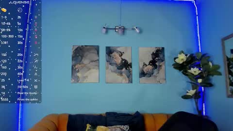 Snapshot of _tiffany_collins_ chatting on 09/24/25, 03:32 Tifa online show from 09/24/25, 03:32