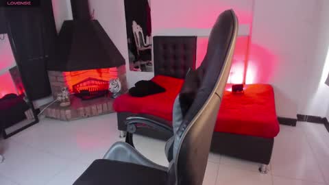 Tifany online show from 02/17/25, 06:26