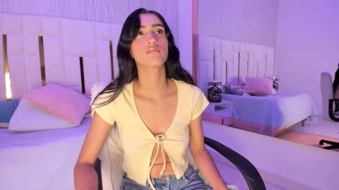 Rousse  online show from 11/05/25, 07:03