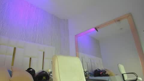 Snapshot of _tinyrousse_ chatting on 02/09/26, 08:57 Rousse online show from 02/09/26, 08:57