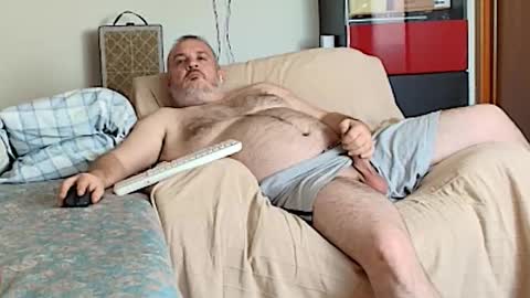    OO               online show from 11/17/25, 01:06