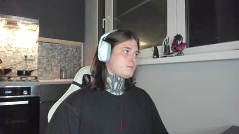 _torfin_ online show from 03/04/25, 01:34