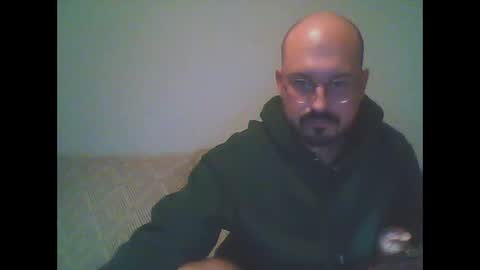 Snapshot of _trolo chatting on 11/16/25, 06:46 _trolo online show from 11/16/25, 06:46