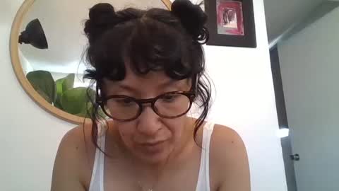 Snapshot of _tutti_frutti_ chatting on 06/21/26, 11:07 _tutti_frutti_ online show from 06/21/26, 11:07