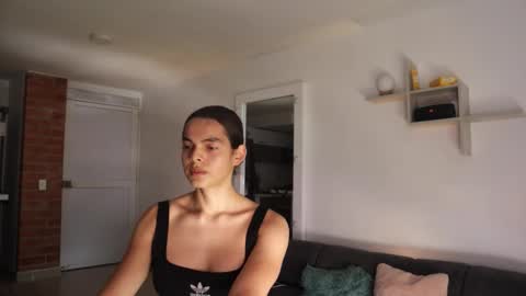 Anastasia Vahos online show from 10/23/25, 05:33