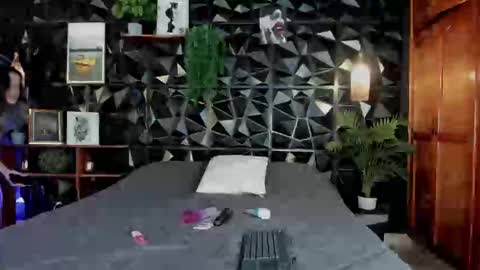 _valentina_69 online show from 09/10/25, 02:39