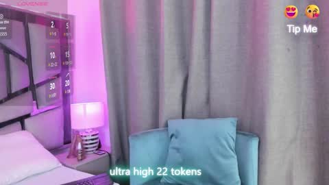 Snapshot of _valeria_saenz_ chatting on 02/13/26, 03:13 _valeria_saenz_ online show from 02/13/26, 03:13