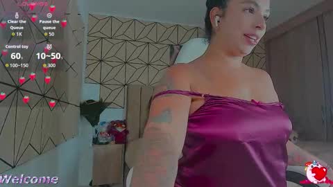 vane online show from 10/08/25, 06:27