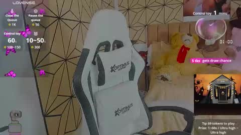 vane online show from 10/23/25, 06:17