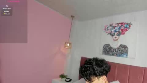 Snapshot of _vanie chatting on 10/18/25, 02:03 _vanie online show from 10/18/25, 02:03