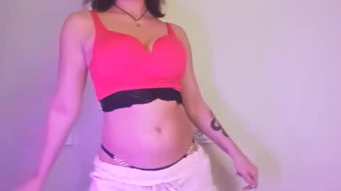 Mia online show from 09/20/25, 06:20