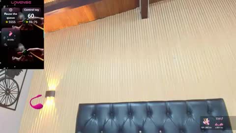 Veronica  online show from 11/25/25, 04:34