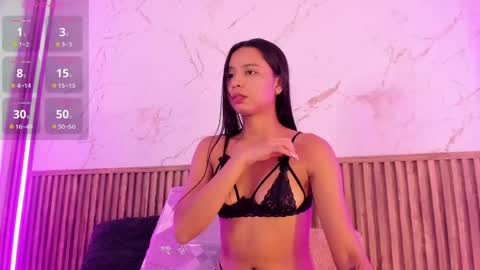 _victoriaclark online show from 06/04/26, 12:11