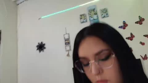 Snapshot of _victoriia_971 chatting on 02/19/25, 12:11 _victoriia_971 online show from 02/19/25, 12:11