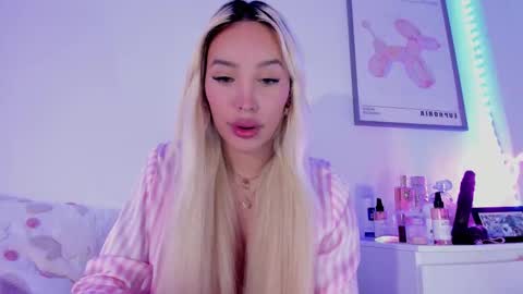   online show from 03/10/25, 12:07