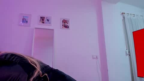   online show from 12/05/25, 07:21