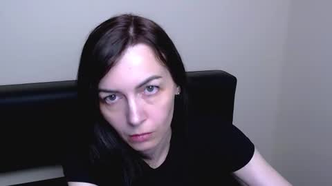 Snapshot of _violax_ chatting on 06/10/26, 04:39 Vio online show from 06/10/26, 04:39