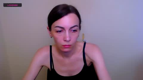 Snapshot of _violax_ chatting on 07/20/26, 04:42 Vio online show from 07/20/26, 04:42