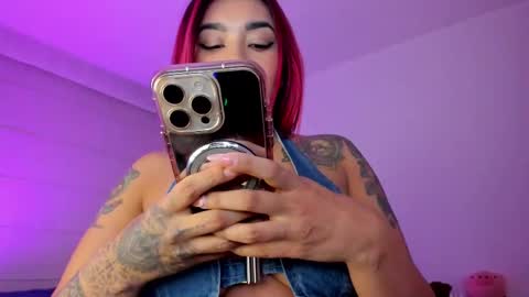 INSTAGRAM pinzon viviana online show from 10/12/25, 11:04