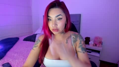 Snapshot of _viviana chatting on 11/12/25, 11:03 INSTAGRAM pinzon viviana online show from 11/12/25, 11:03