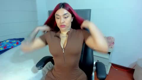 Snapshot of _viviana chatting on 03/15/26, 02:06 INSTAGRAM pinzon viviana online show from 03/15/26, 02:06