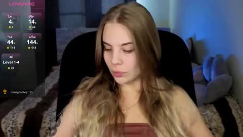 Snapshot of _wednesday_addams_ chatting on 09/24/25, 08:28 Vera online show from 09/24/25, 08:28