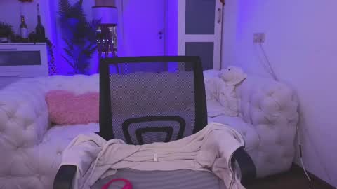 Snapshot of _wendy_evans_ chatting on 02/21/25, 11:44 Wendy online show from 02/21/25, 11:44