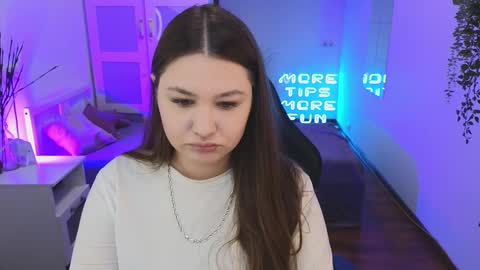 Snapshot of _wendy_evans_ chatting on 03/07/25, 01:40 Wendy online show from 03/07/25, 01:40