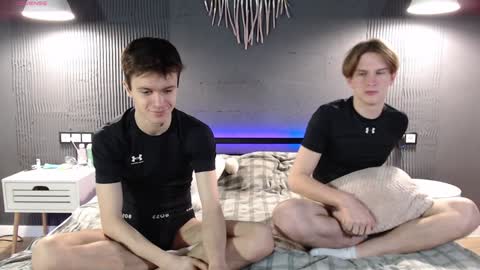 Snapshot of _whitenight18_ chatting on 12/15/24, 03:45 Bogdan Vlad online show from 12/15/24, 03:45