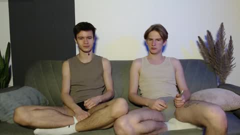 Snapshot of _whitenight18_ chatting on 12/16/24, 04:02 Bogdan Vlad online show from 12/16/24, 04:02