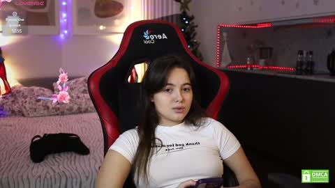 Snapshot of _whoareu_ chatting on 12/15/24, 02:27 Kristina online show from 12/15/24, 02:27