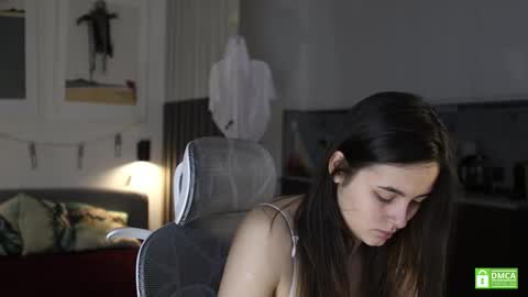 Kristina online show from 11/01/25, 12:18