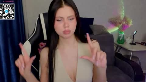 Snapshot of _wifi_ chatting on 03/11/26, 05:52 Fiona and Wayne online show from 03/11/26, 05:52